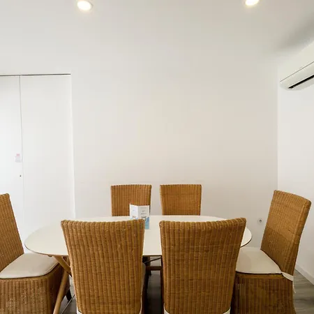 Happy Downtown By Pch *