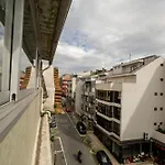 Happy Downtown By Pch Lägenhet